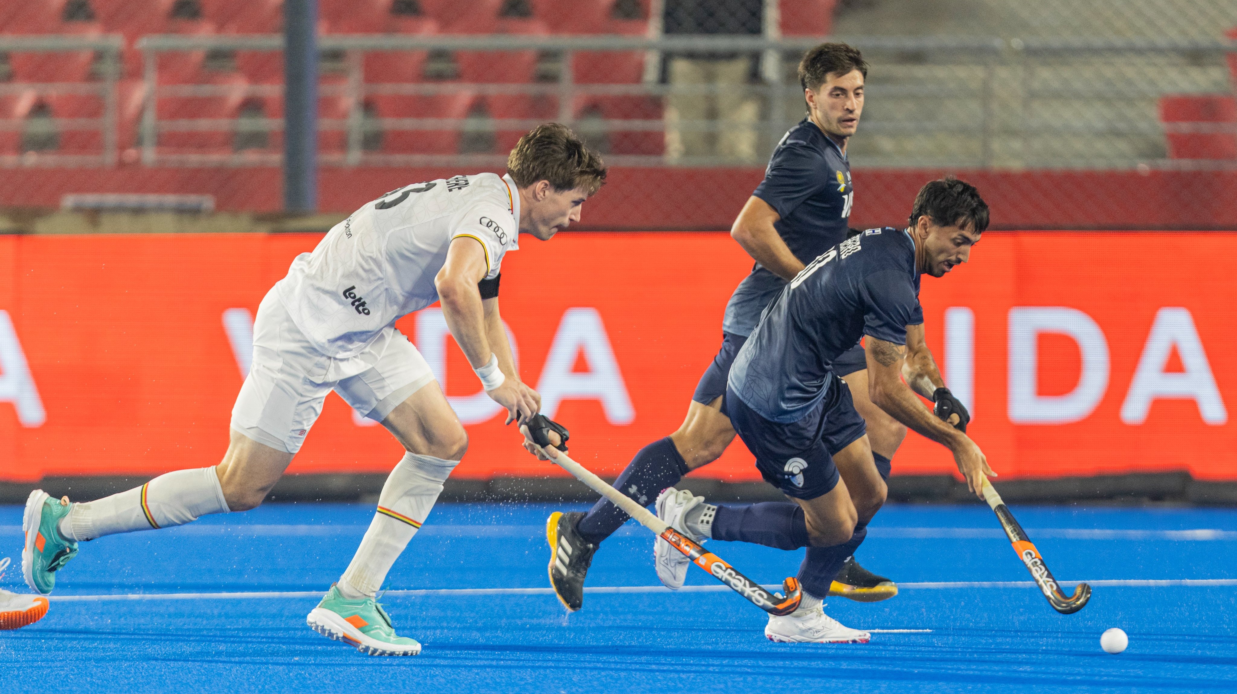 Golpe de realidad para Los Leones: caída ante la potencia belga en el debut