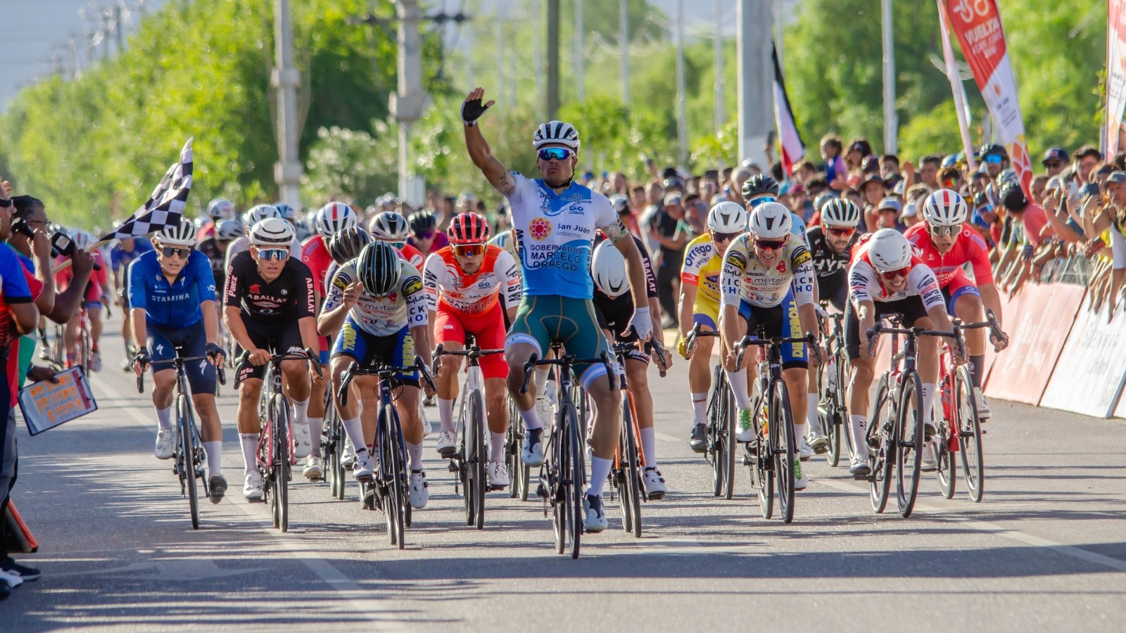 ¡Rugió el "Bicho Verde"! Cobarrubia se quedó con la quinta etapa en un final accidentado