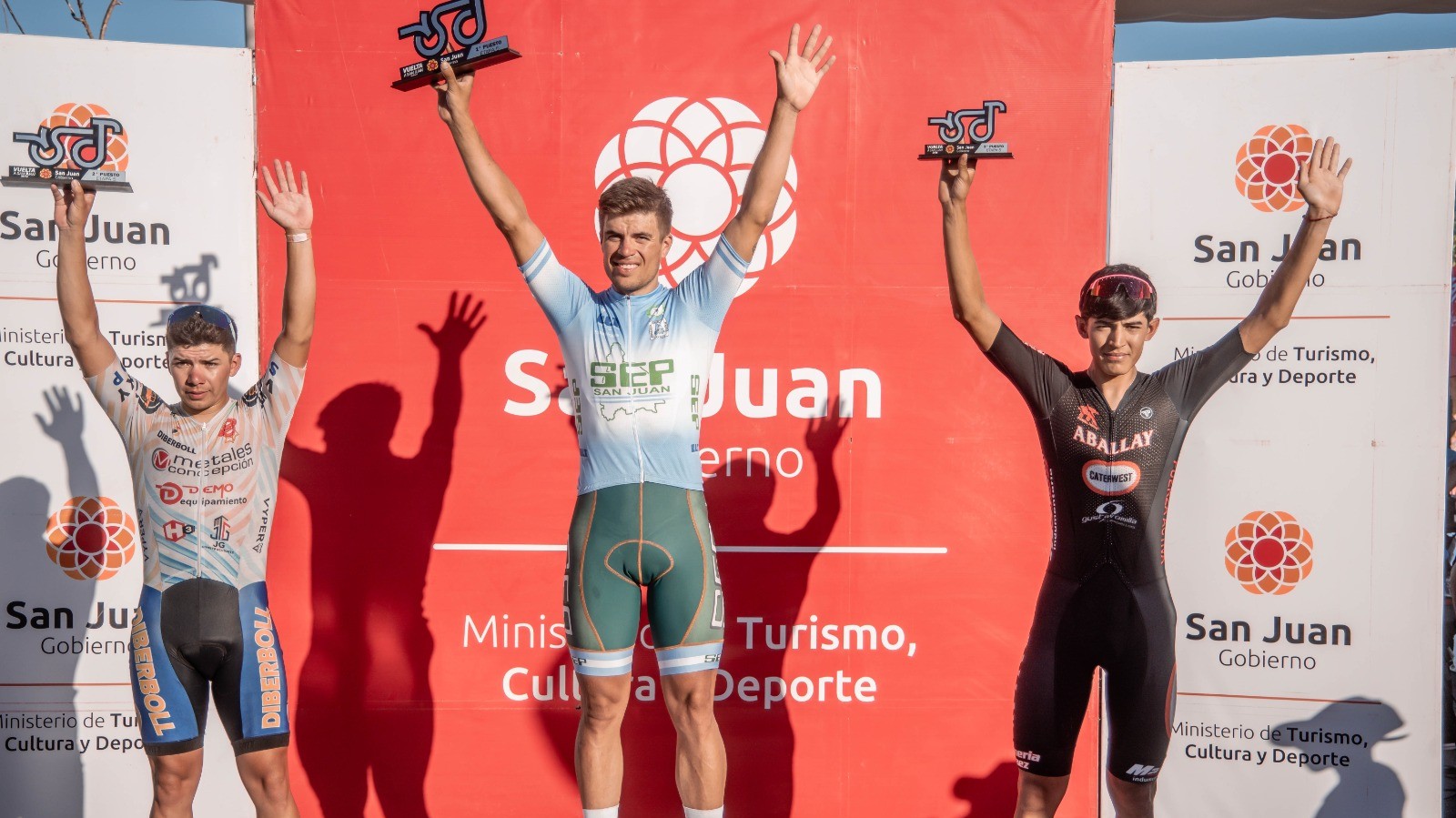 ¡Rugió el "Bicho Verde"! Cobarrubia se quedó con la quinta etapa en un final accidentado