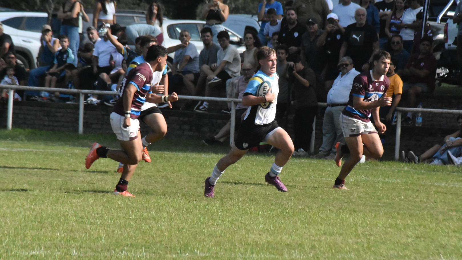 ¡Histórico! Universitario venció al Jockey en Tucumán y vuelve al plano nacional tras 22 años