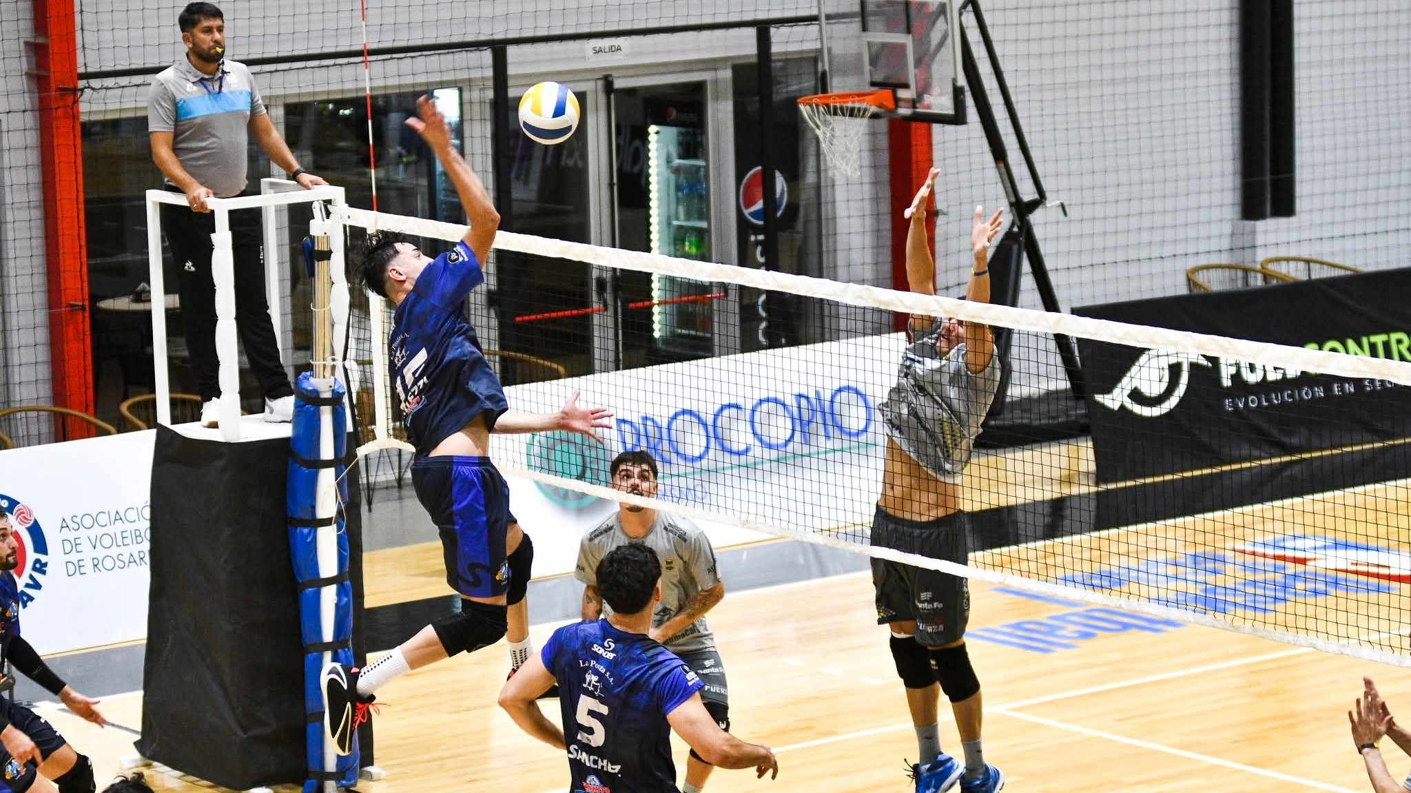 Obras metió un triunfazo y hay "final" en Rosario