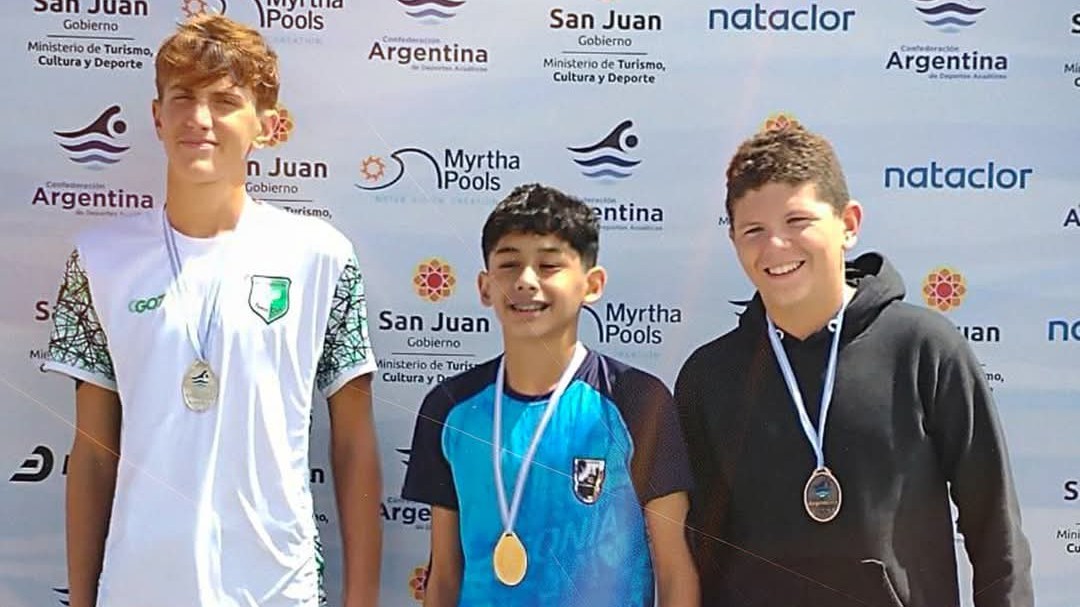 ¡Dueños del agua!: Ausonia brilló en el Argentino de Aguas Abiertas en Punta Negra