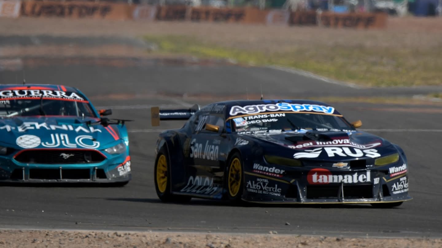 Supervivencia en Neuquén: Tobías Martínez completó una final accidentada que coronó a Canapino