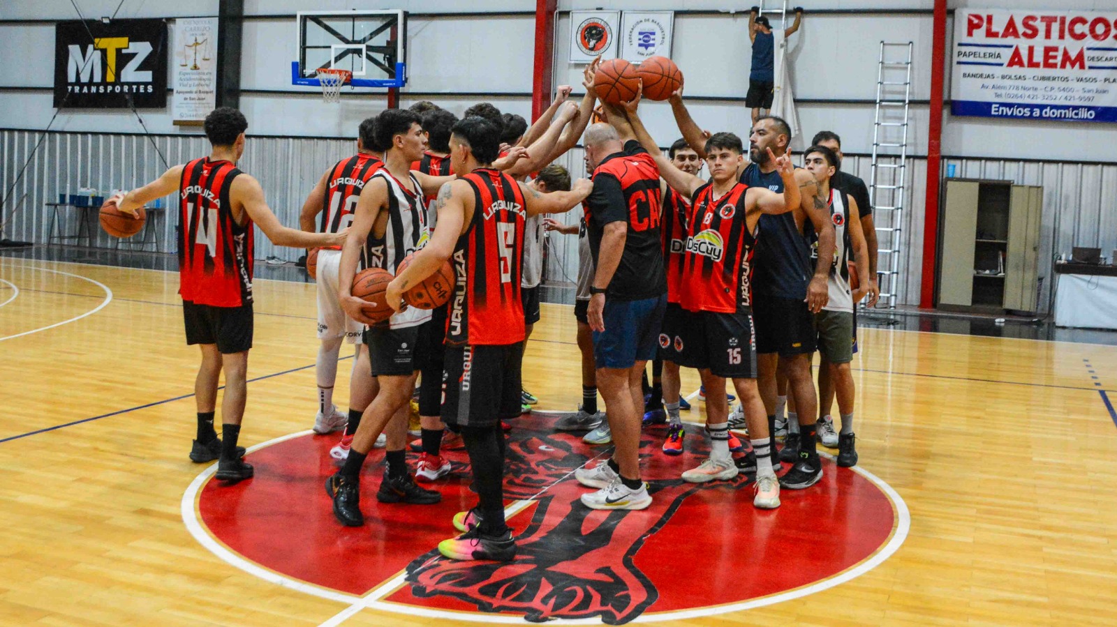 Urquiza debuta en la Liga Federal en el día de su aniversario