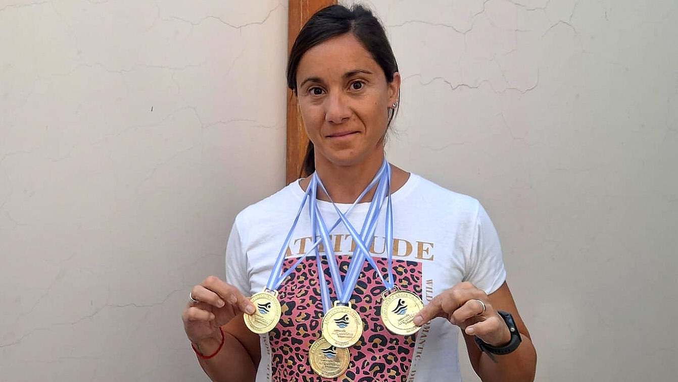 Reina de las aguas: Romina Profili brilló en San Juan con cuatro oros argentinos