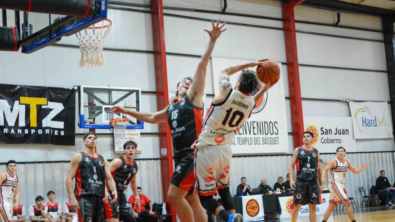 Básquet: Urquiza debuta en los playoffs de la Liga Federal