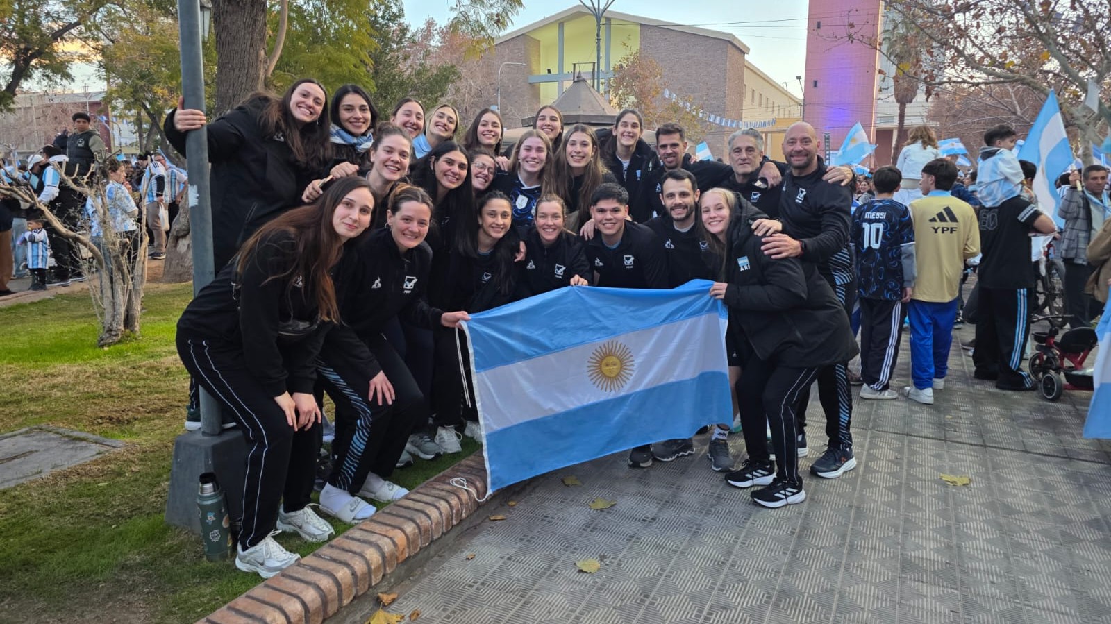 ¡Debutan Las Panteras en el Cantoni!