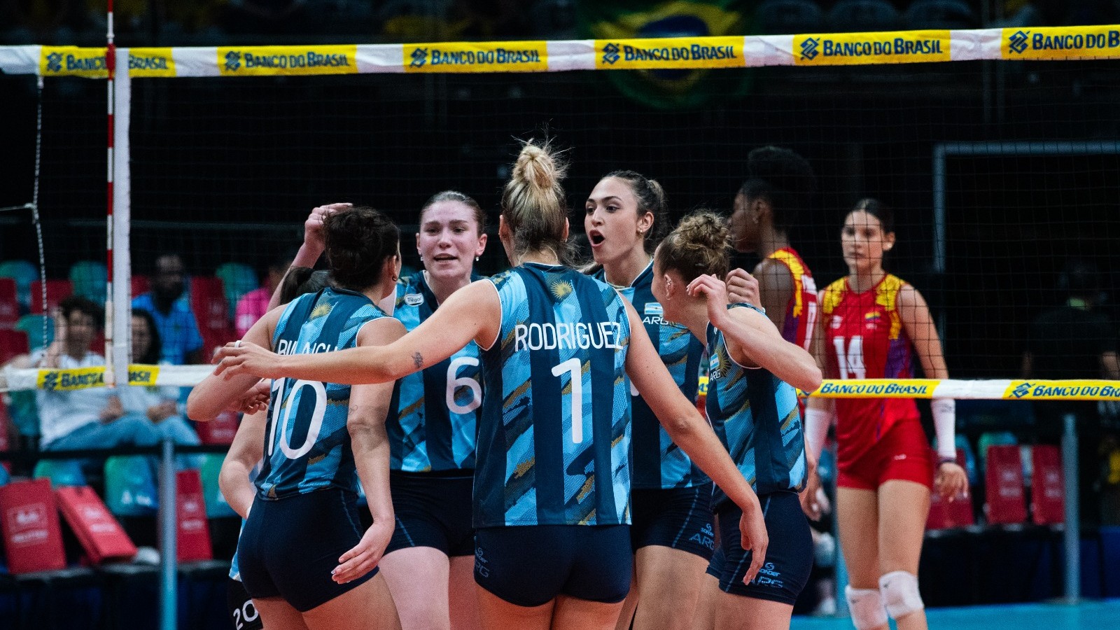 Las Panteras metieron triunfazo ante Venezuela, abrocharon el Mundial y van por el clásico ante Brasil