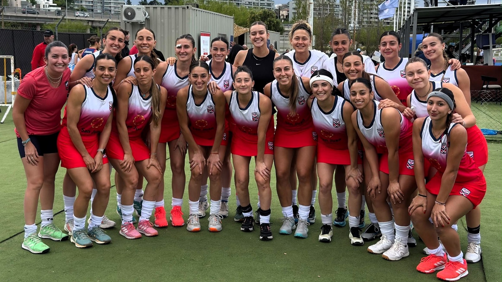 ¡Misión Cumplida! San Juan mantiene a sus dos Selecciones en la Élite del Hockey Nacional